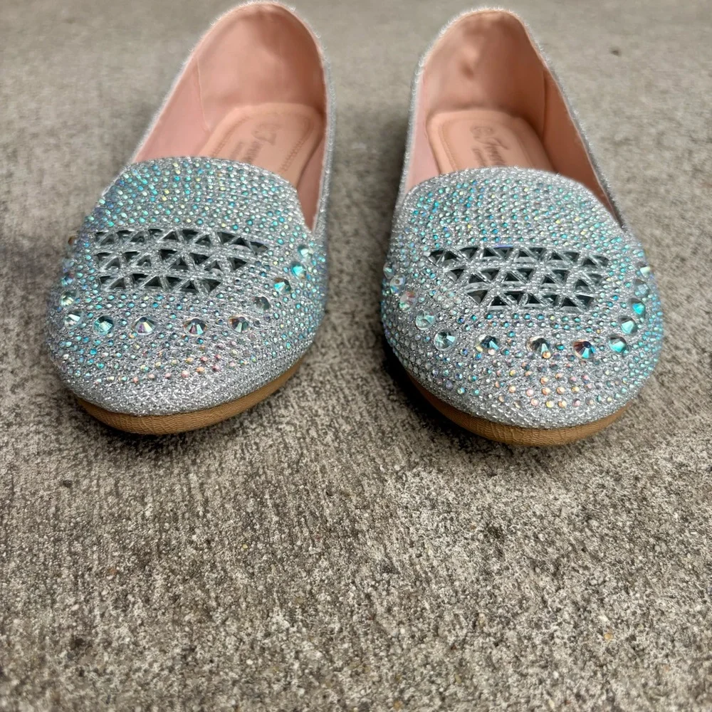 Girls size 5.5 bejeweled flat shoes